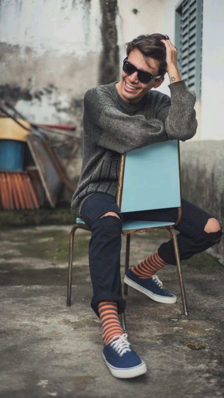 Николас Холт черно белое