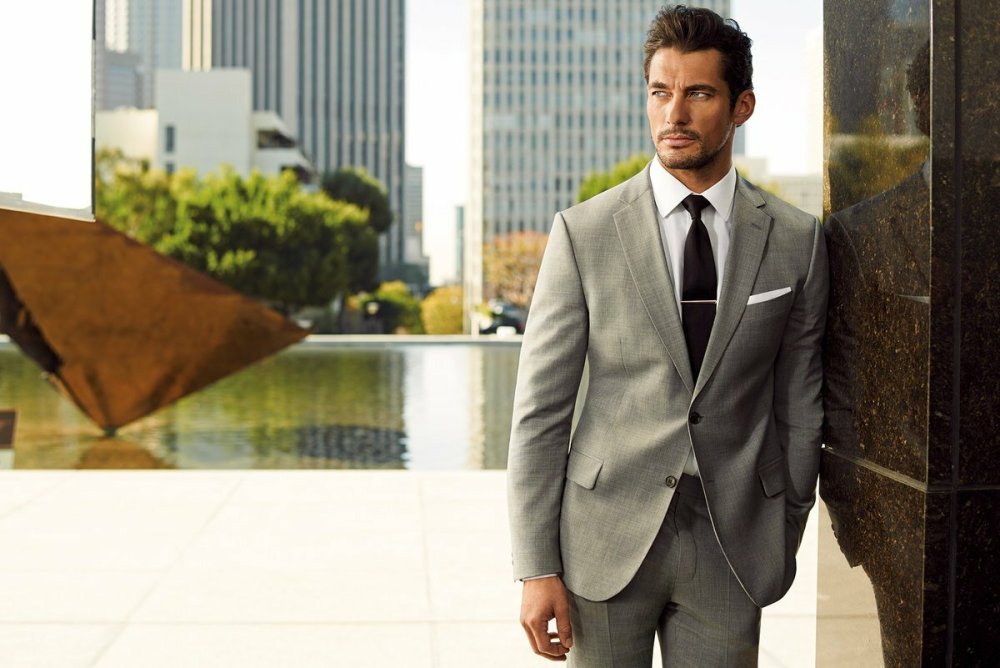 Человек на ночной дороге