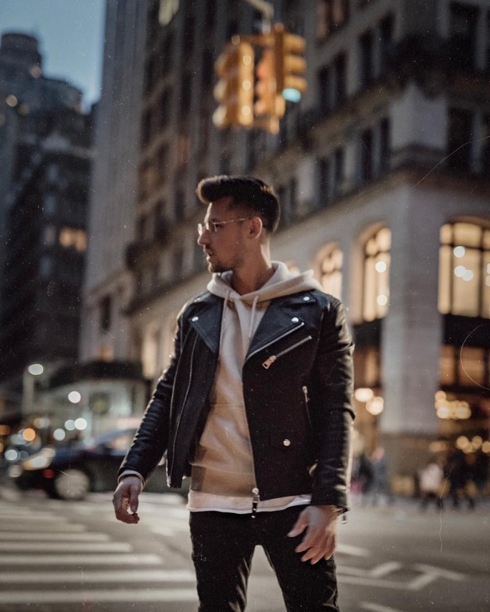 Мужская фотосессия на природе