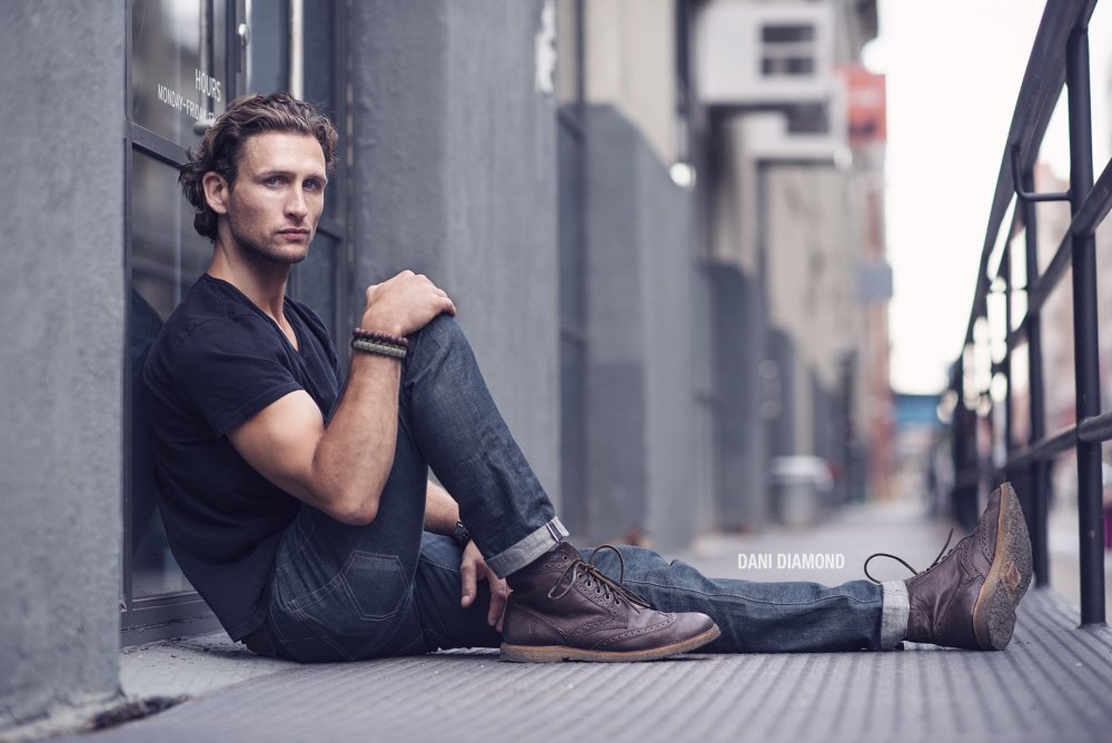 Мужская фотосессия на улице