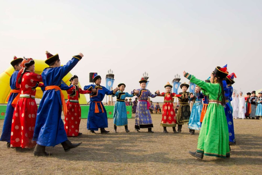 Бурятские национальные костюмы Хори бурят