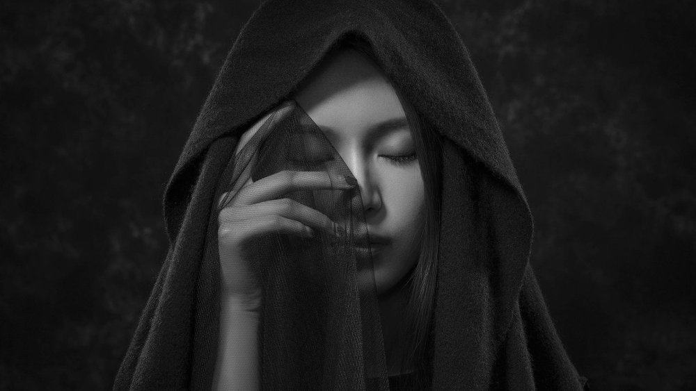 Парень в капюшоне