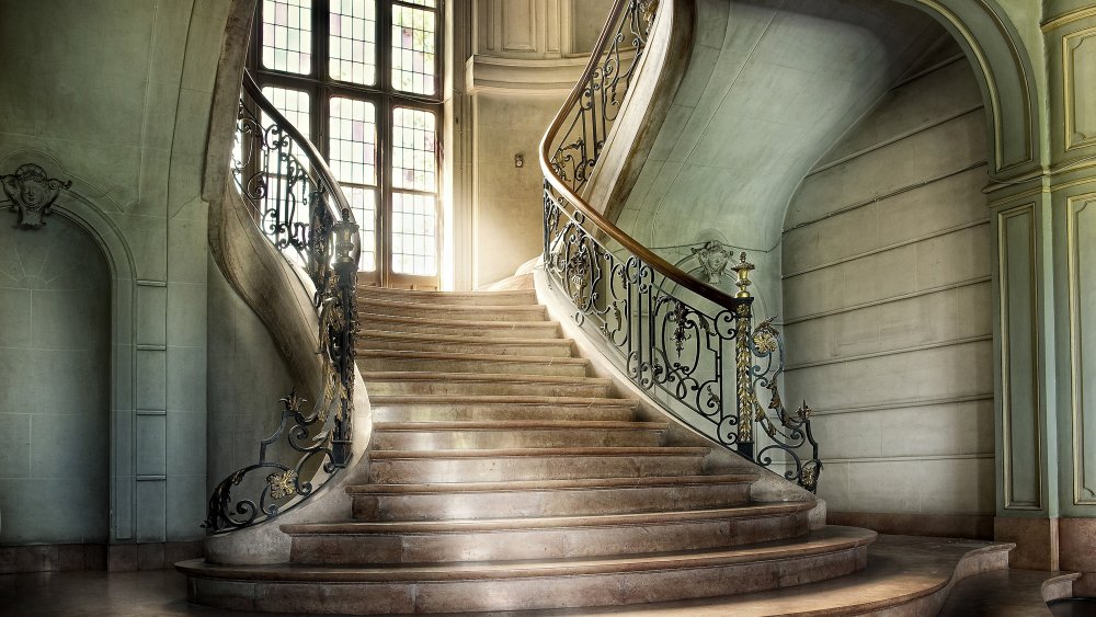 Абстрактная лестница