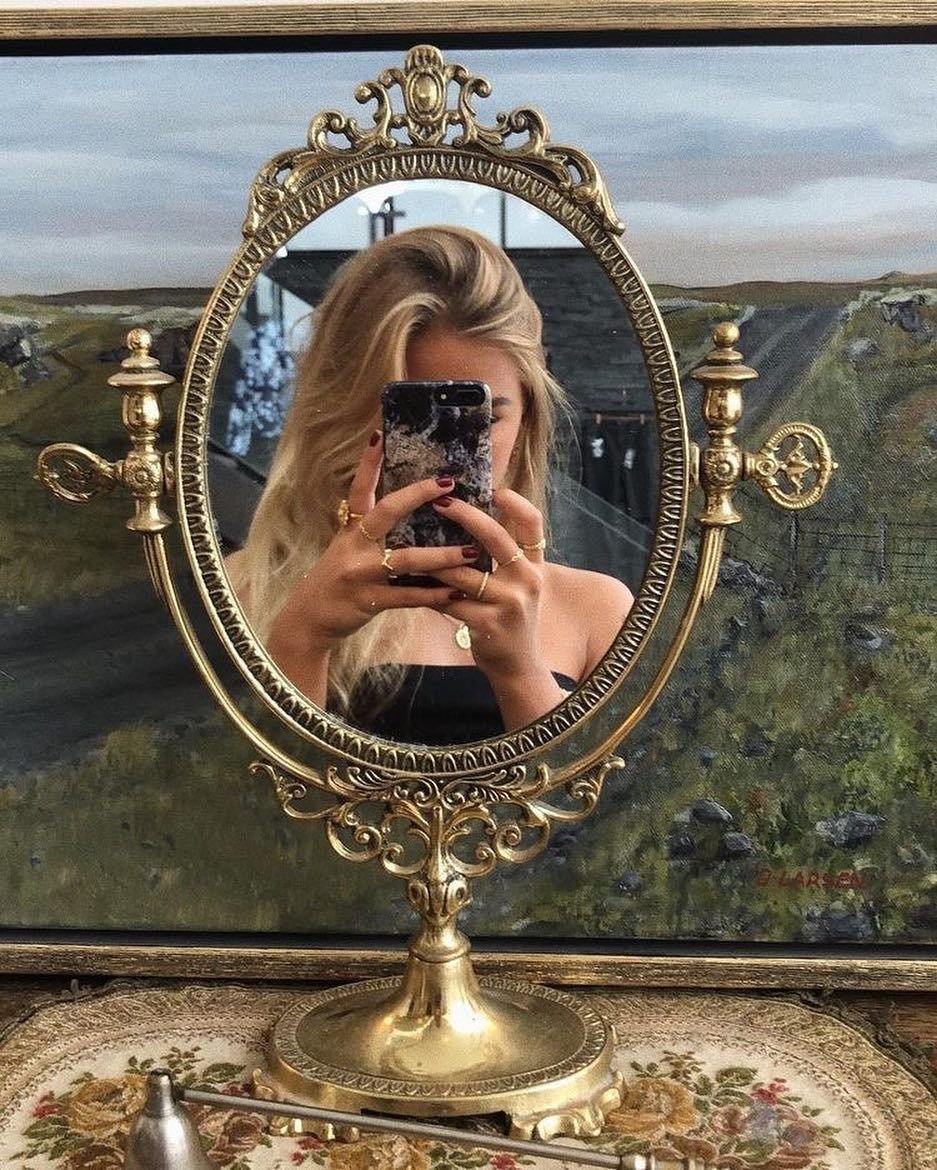 Зрачок макро