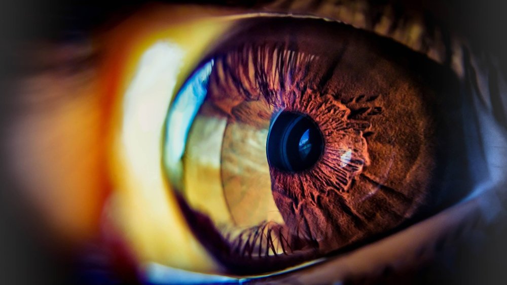 Глаза с красивыми отражениями