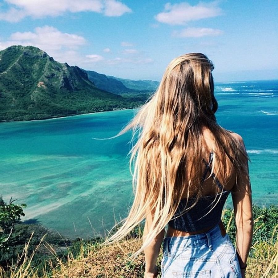 Красивая девушка салон красоты