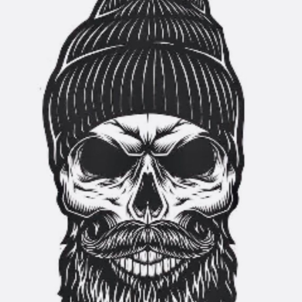 Череп с бородой и трубкой