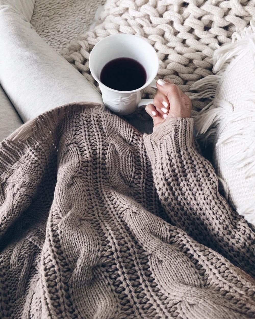 Девушка в пледе