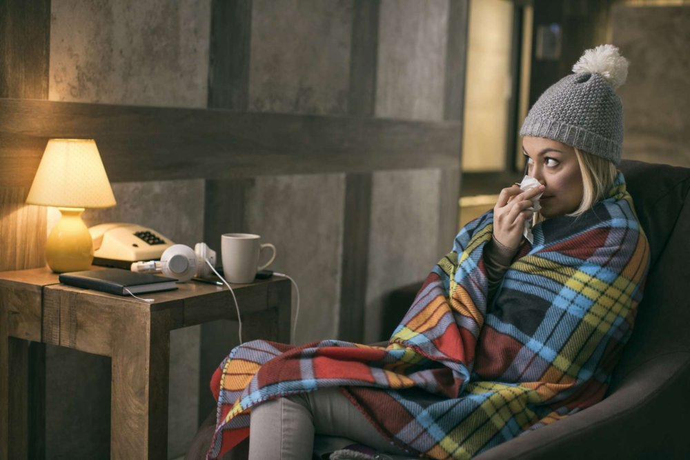 Человек под пледом