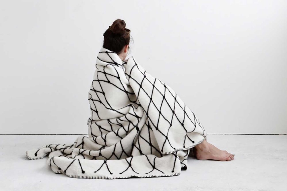 Завернуться в плед