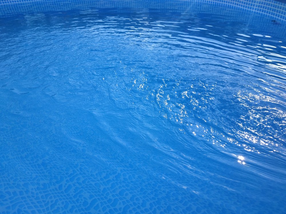 Бассейн фон