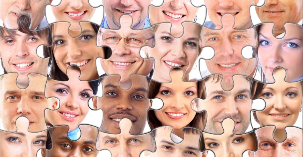 Человек в маске