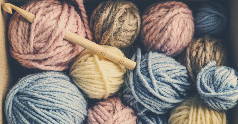 Мотки ниток для обложки