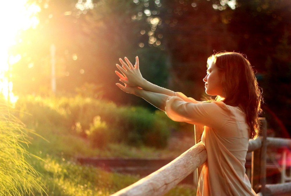 Грустный и веселый смайлик