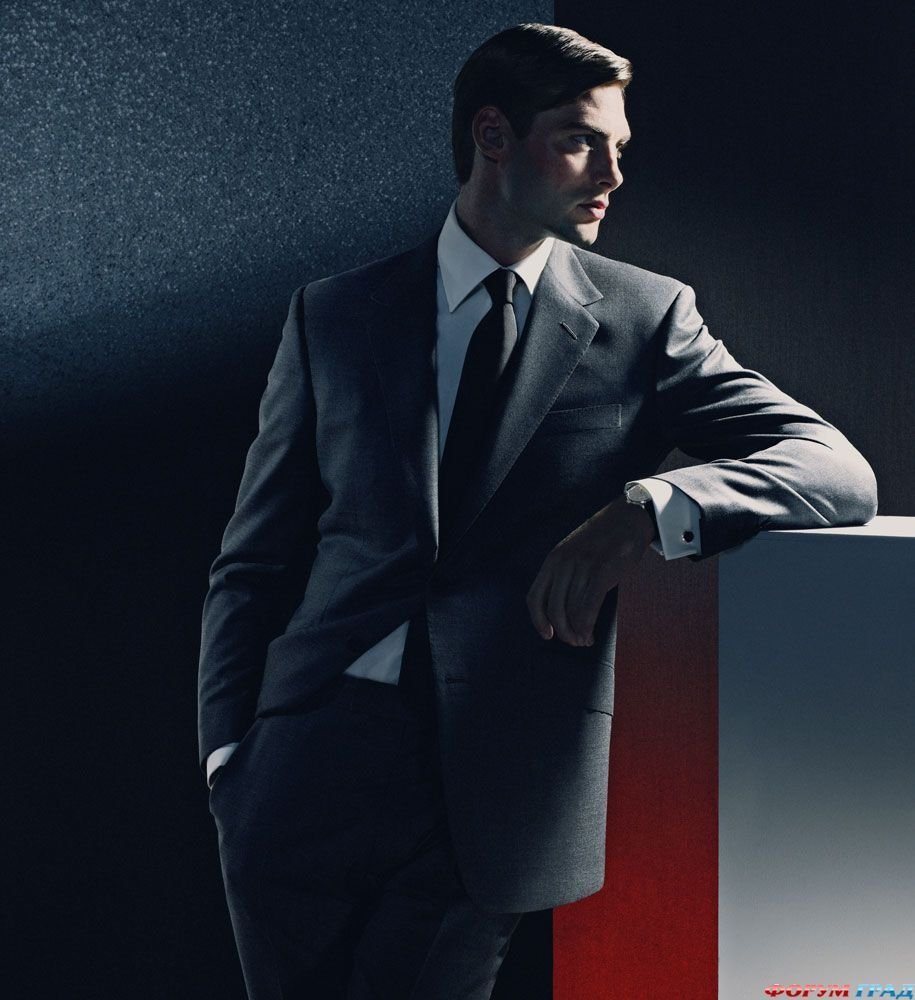 Мужчина в костюме