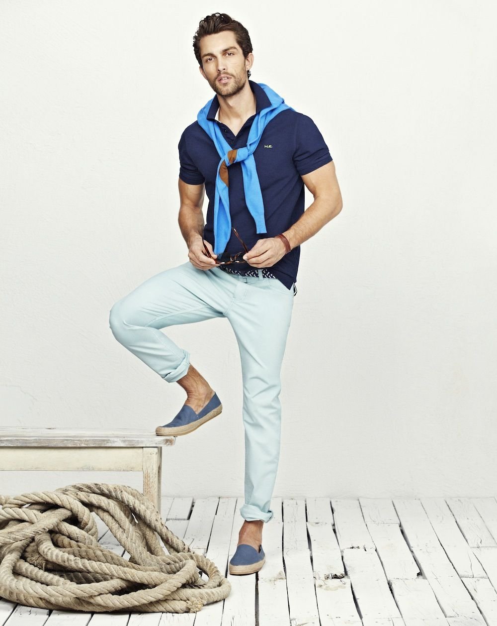 Летняя мужская одежда реклама