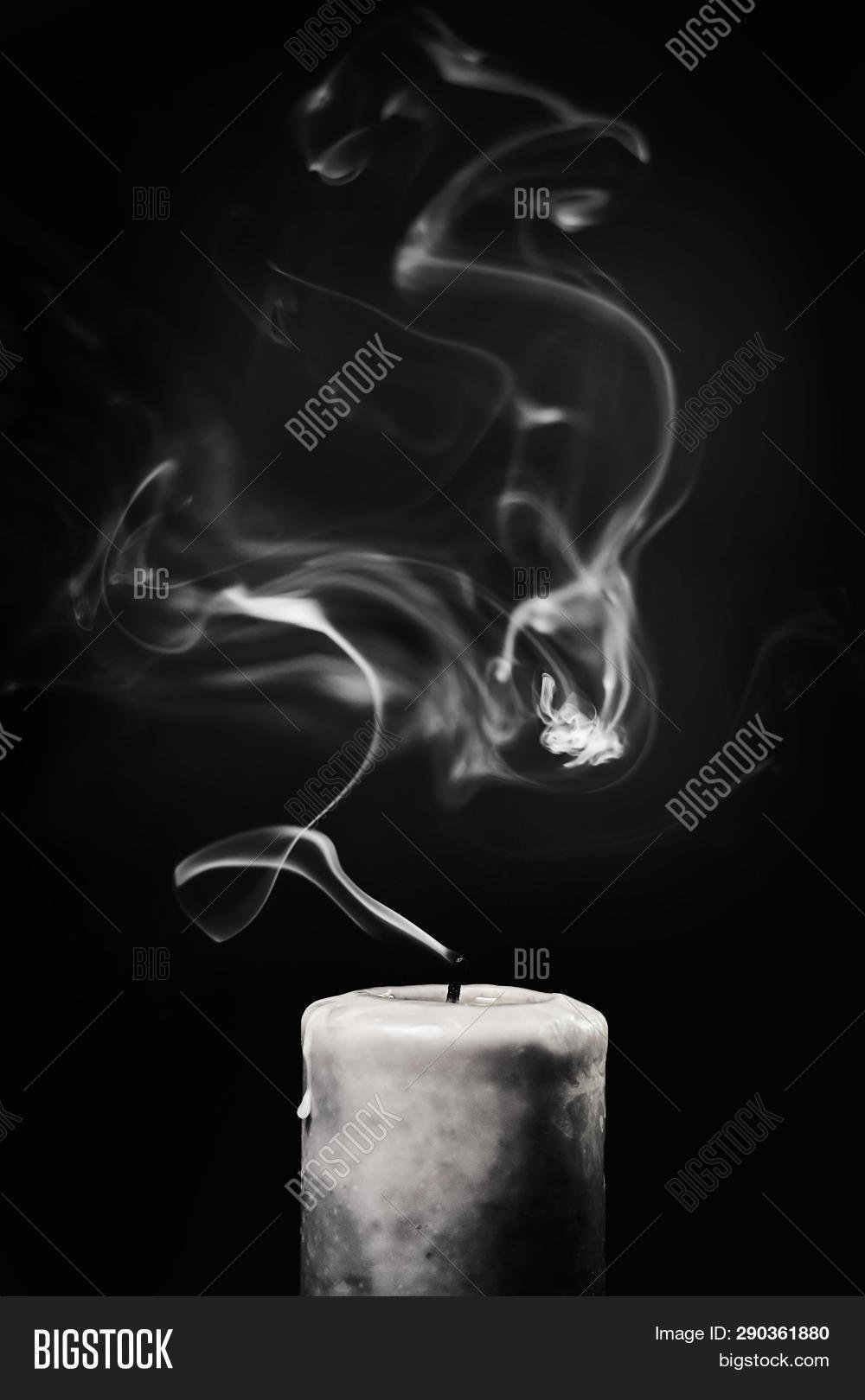 Потухшая свеча