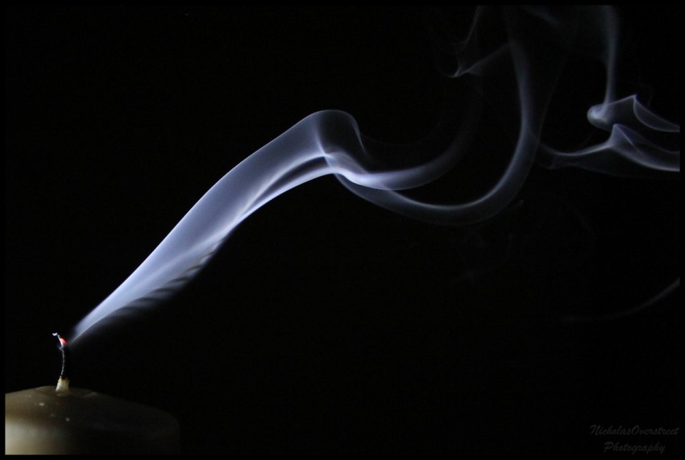 Дым от свечки