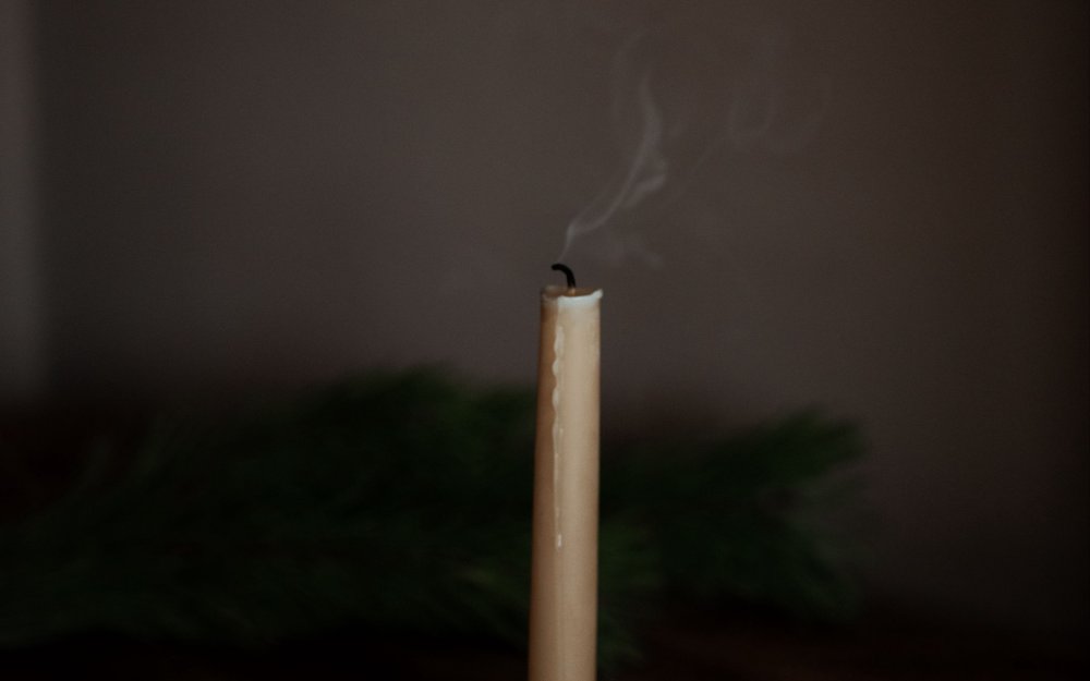 Потухшая свеча