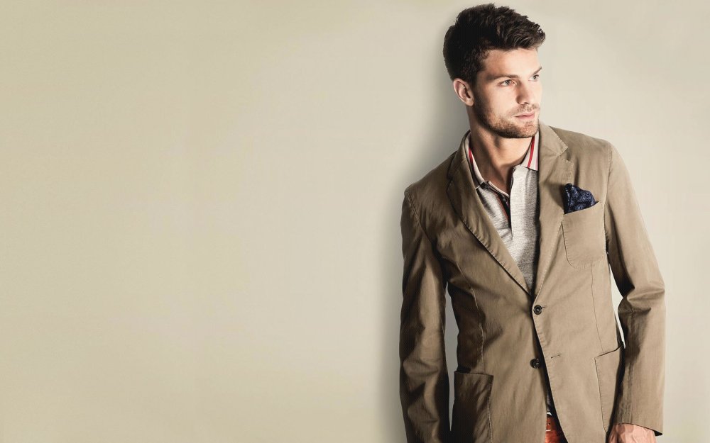 Леонардо ди Каприо впрофилб