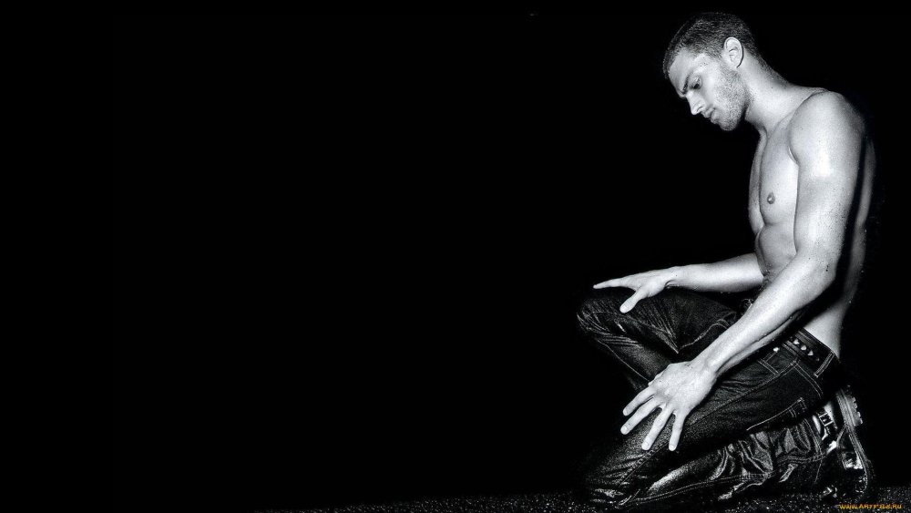 Крис Хемсворт в рубашке