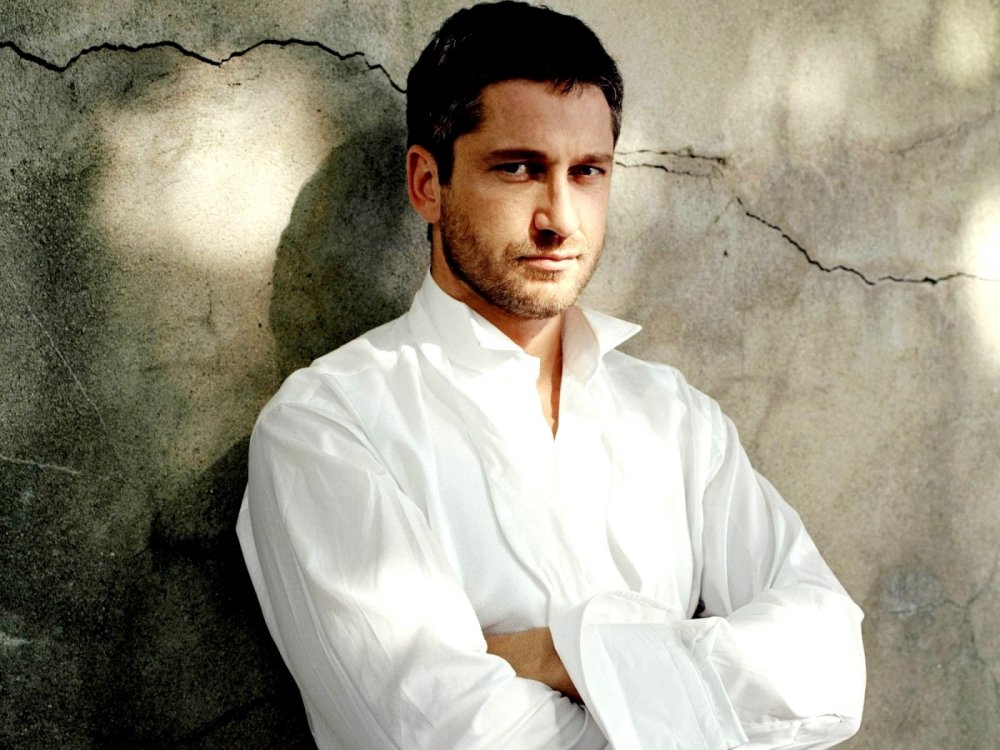 Мужской костюм фон