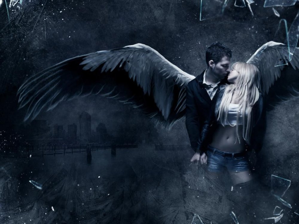 Парень и девушка с крыльями