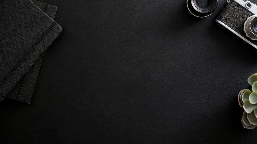 Черный стол вид сверху