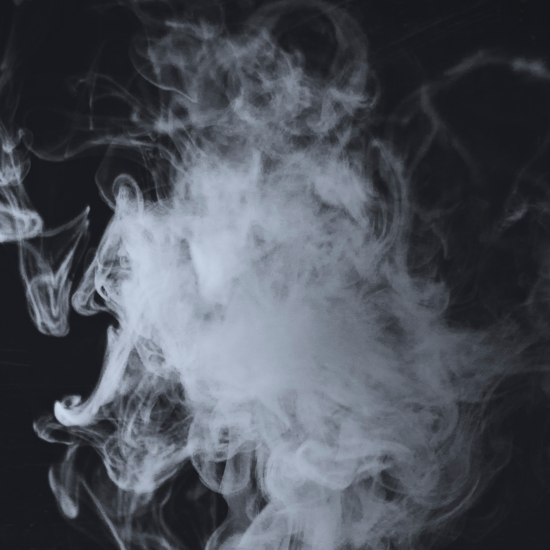 Дым снизу. Объемный дым. Серый дым вейп. Дым GFX. Дым от сигареты для фотошопа без фона.