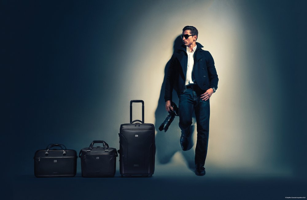 Мужчина с чемоданом