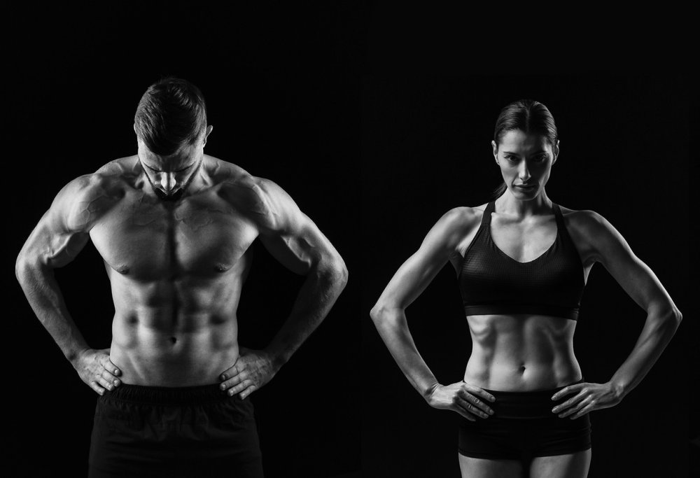 Спортивные мужчина и женщина