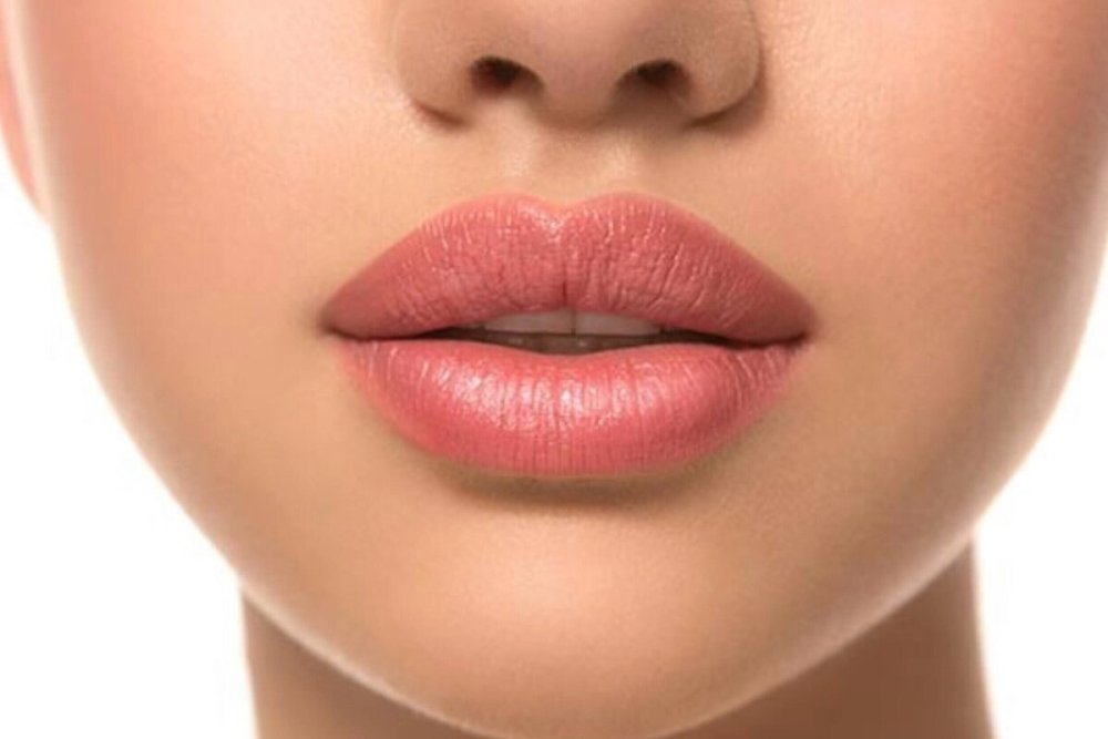 Губы Эстетика