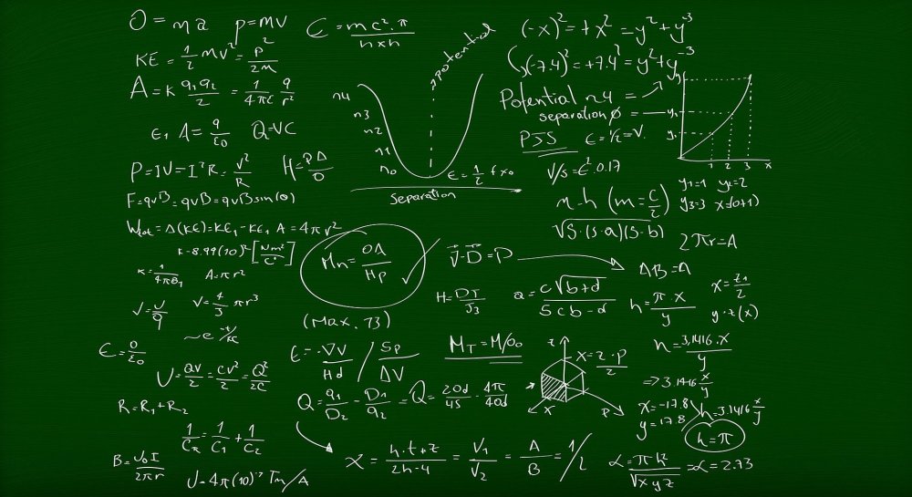 Зеленая доска с формулами