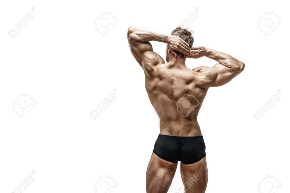 Спортивное тело мужчины со спины