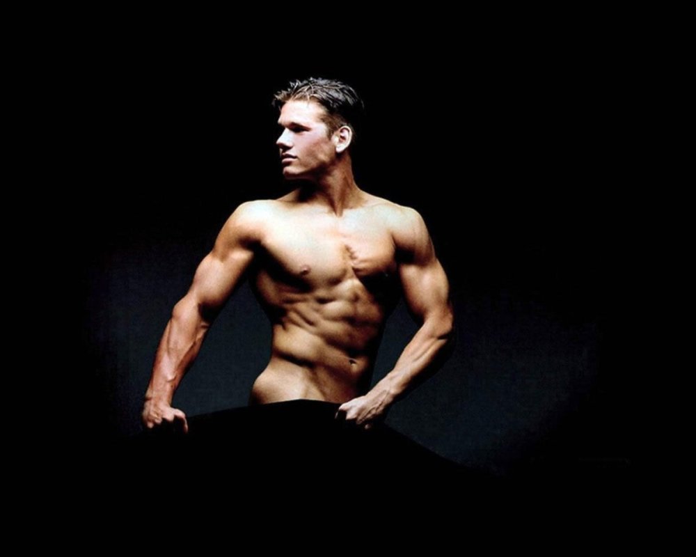 Накаченные парни