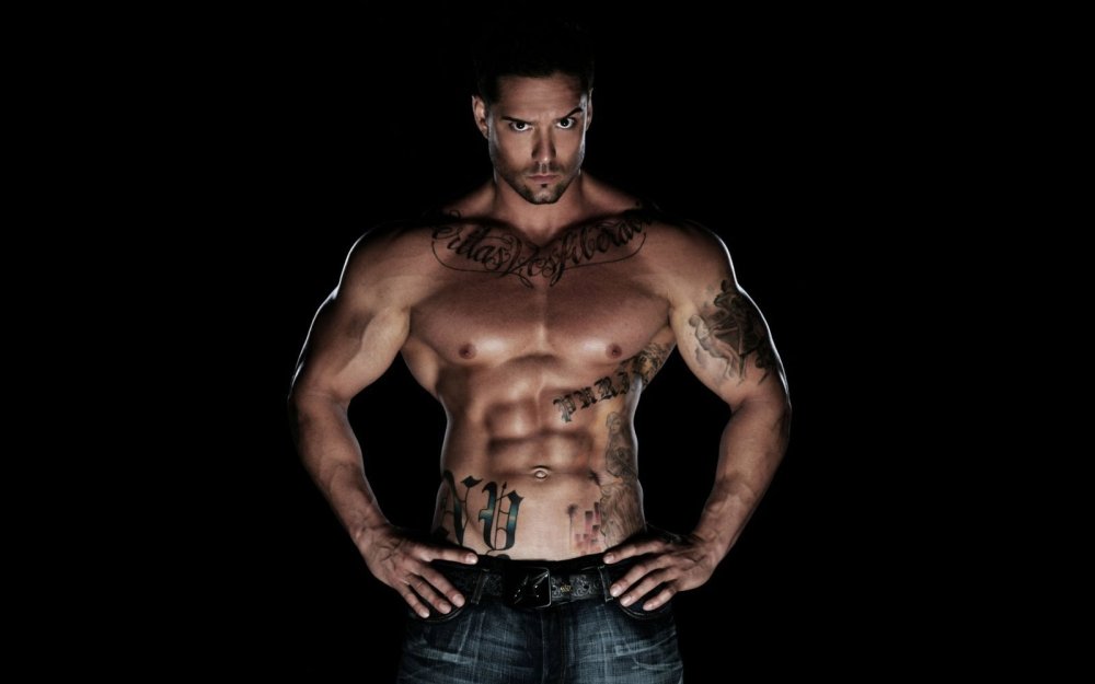 Брутальный мужчина тело