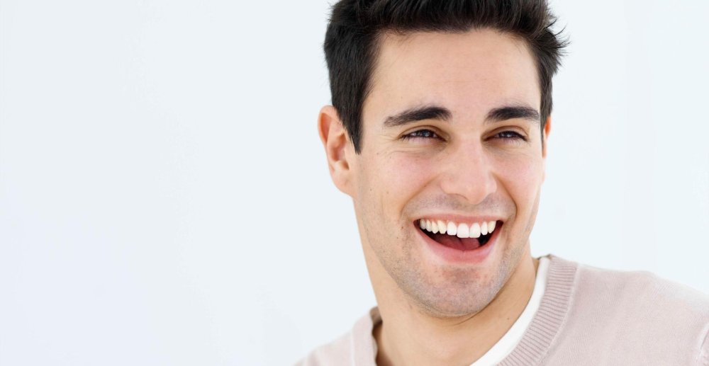 Здоровые зубы мужчина