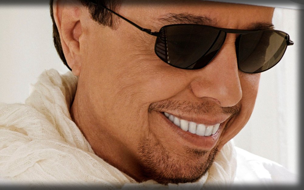 Улыбка с зубами