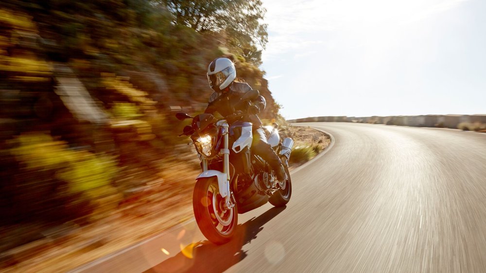 Мотоцикл в движении