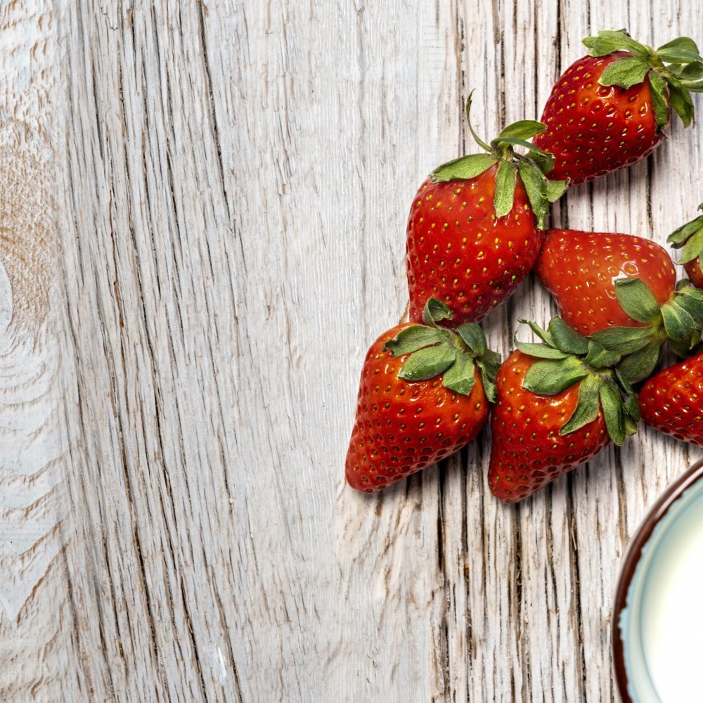 Фотофон земляника