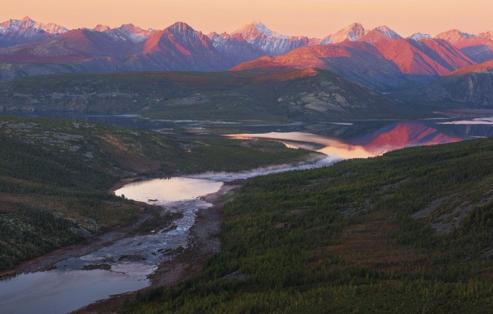 Озеро красное Чукотка