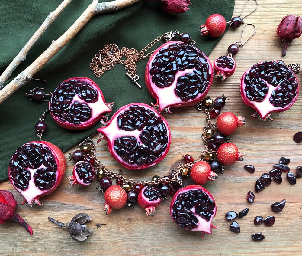 Дерево Гранатовое брошь