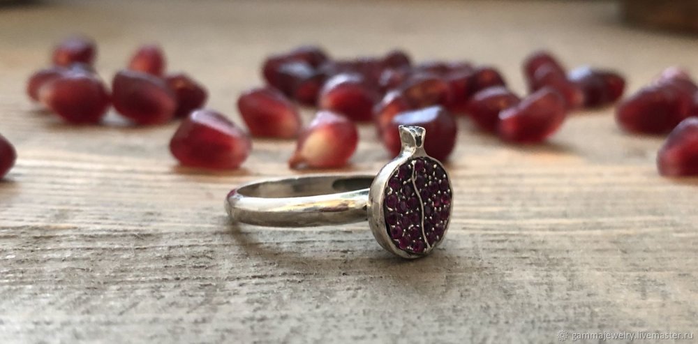 К852 кольцо гранат