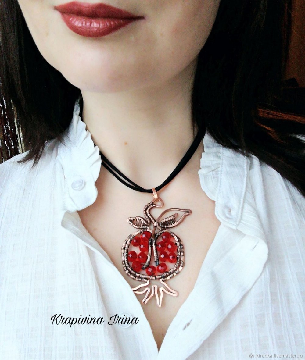 Кулон Элизабет гранат