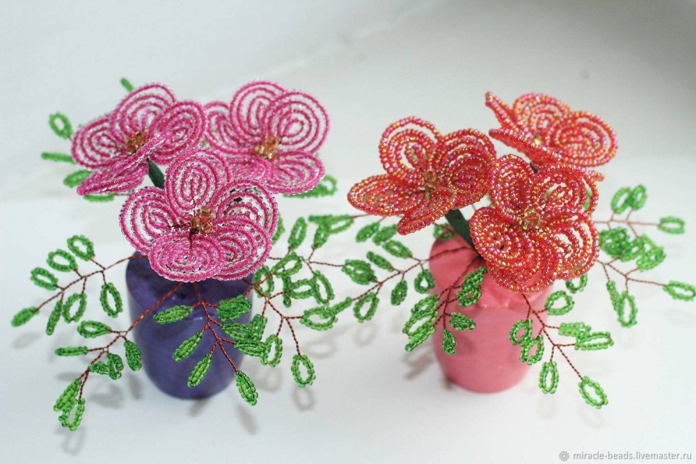 Бисероплетения цветов