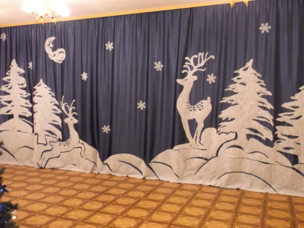 Новогоднее украшение актового зала