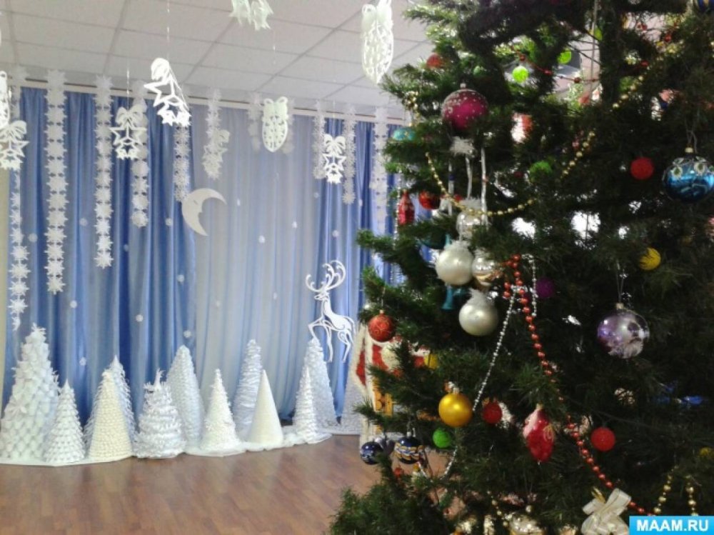 Украшение зала к новому году