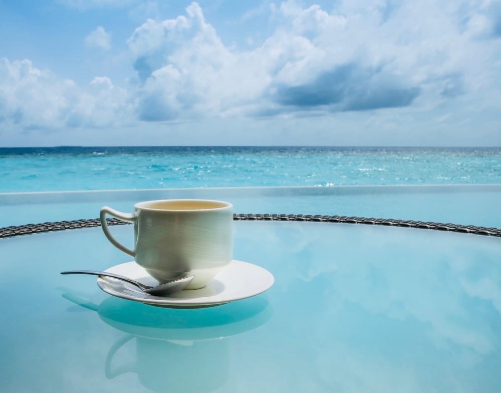 Кофе и море