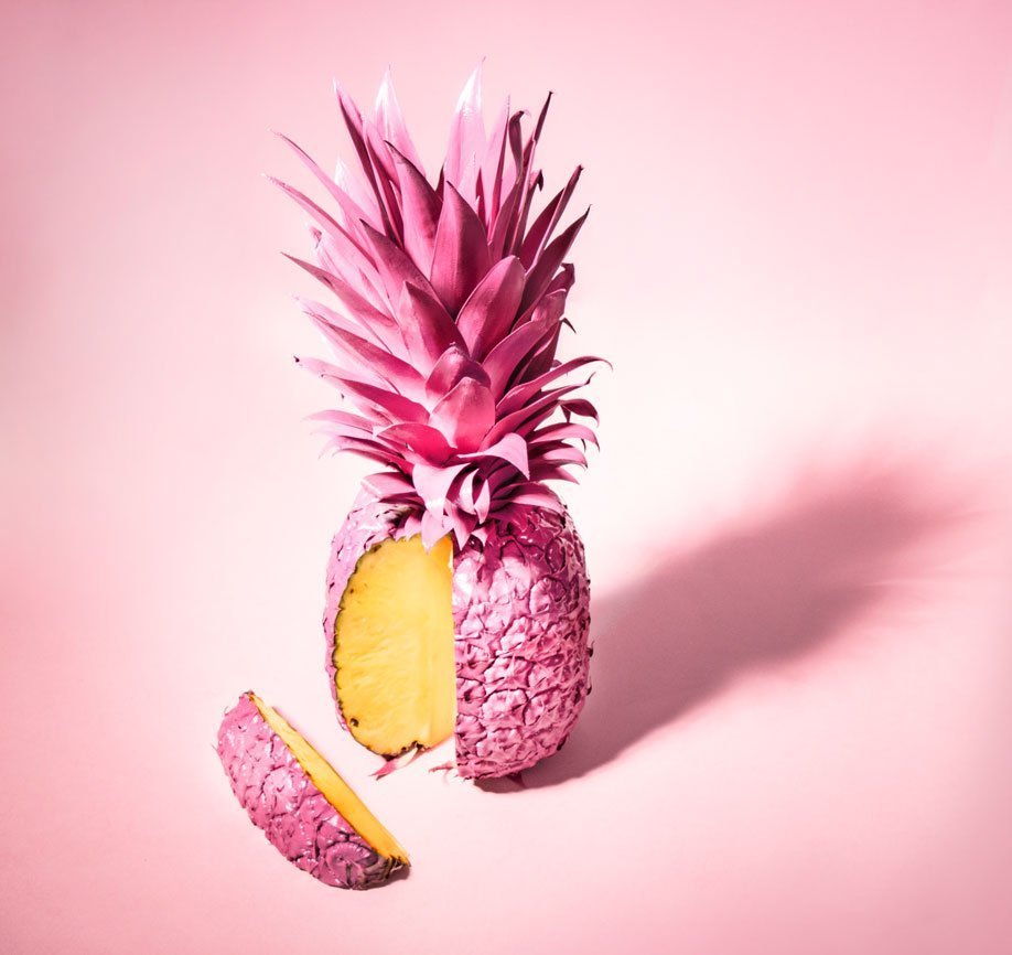 Розовый ананас
