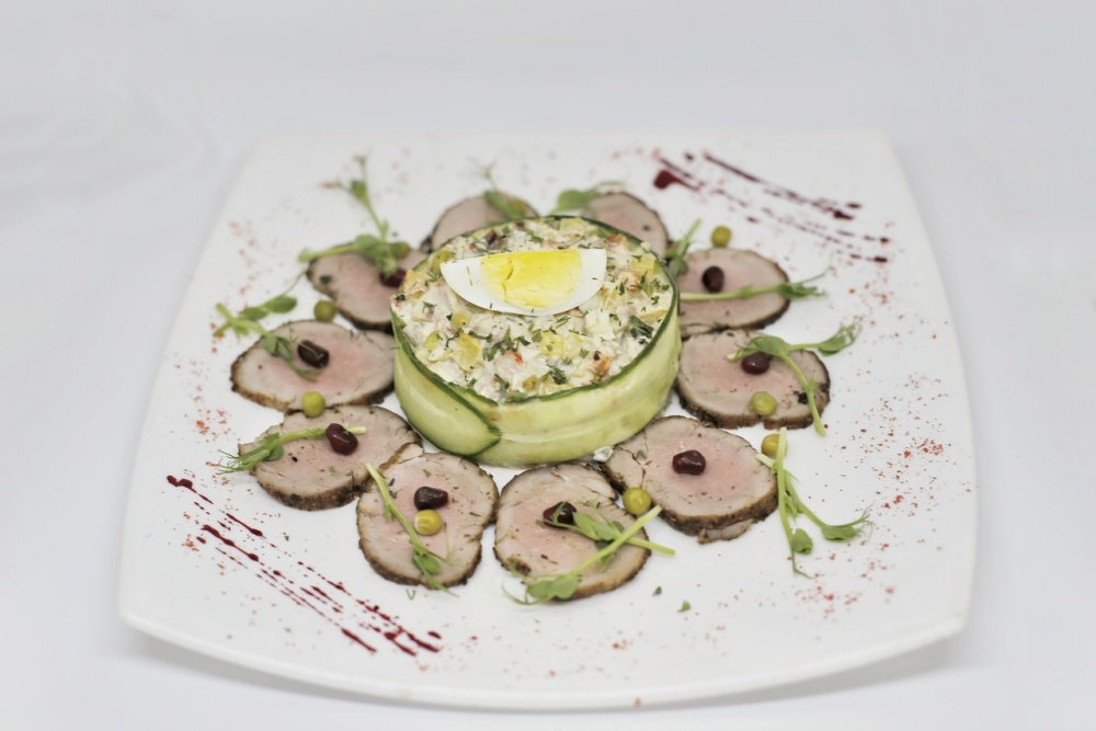 Красивая подача салатов